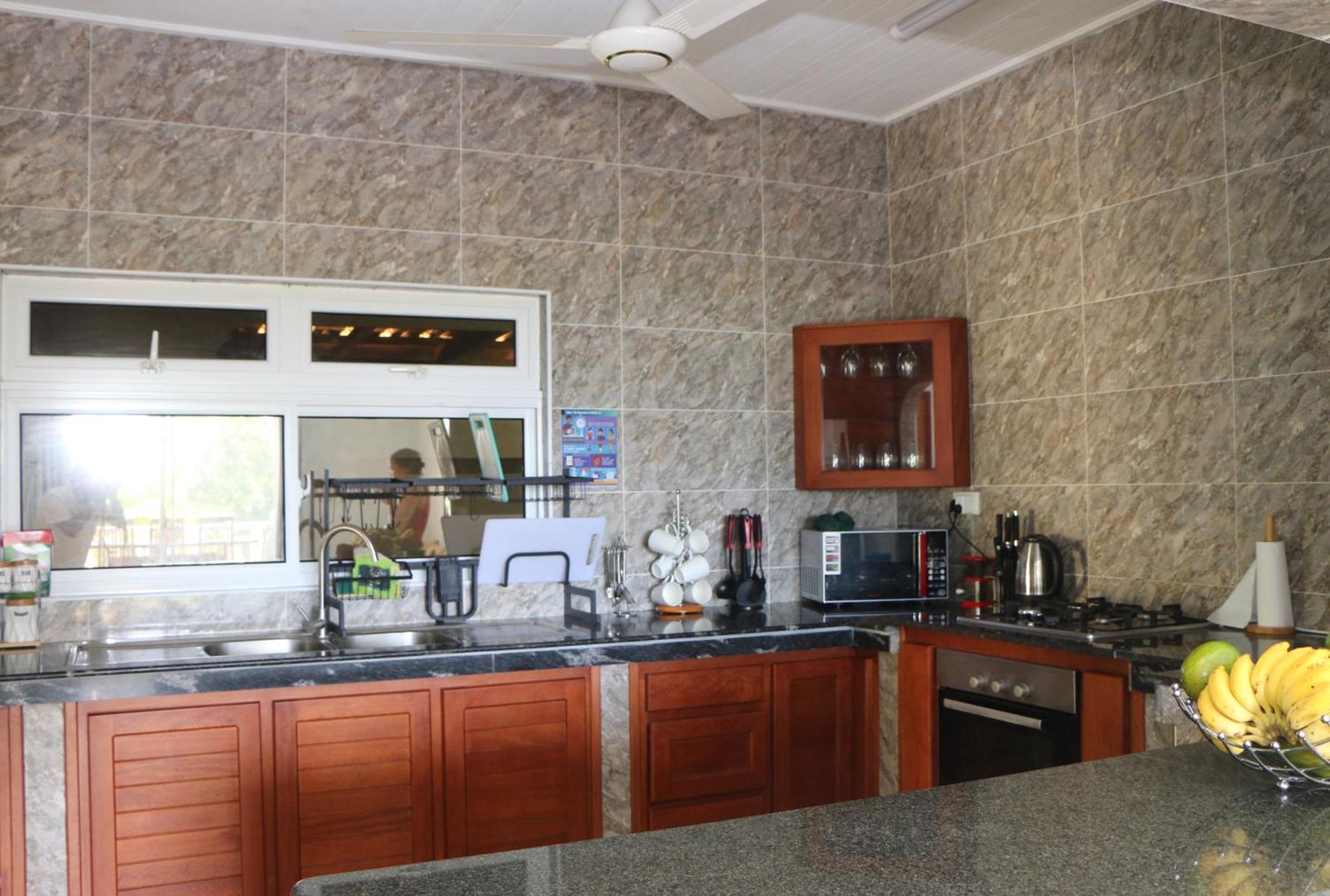 Ocean Blue Bay Apartment Anse Volbert Village  Ngoại thất bức ảnh